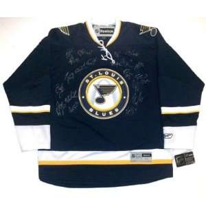   St. Louis Blues Team Signed Jersey Backes Halak: Sports & Outdoors
