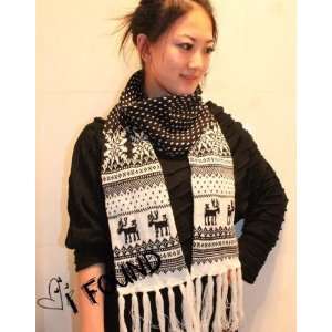  WSWS Black Reindeer Scarf 