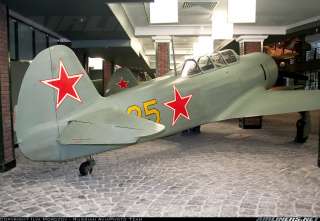 Yakovlev Yak 11 Soviet Airplane Die Cast model & 30 DeAgostini 