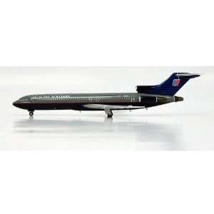   InFlight 200 United Airlines B727 200 Model Airplane 