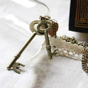 Retro Vintage Cute Design Two Keys Fashion Pendant Necklace Chain 5143 