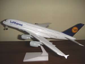 200 Lufthansa Airlines Airbus A380 model landing gear  