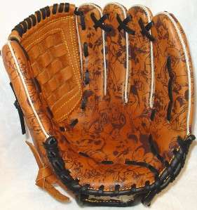 DISNEY RIGHT HANDED 11 FIELDERS LEATHER GLOVE SIGNATURE COLLECTION 