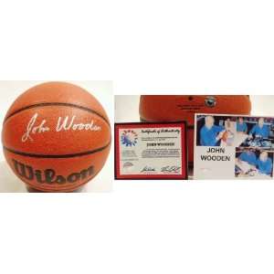  John Wooden Signed NCAA Basketball: Sports & Outdoors