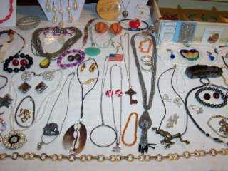 HUGE MIXED LOT 400+ITEMS ESTATE,VINTAGE,RETRO COSTUME JEWELRY LBS 