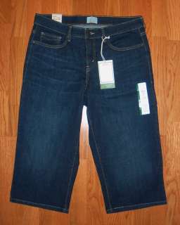 Levis 512 Perfectly Shaping Capri Cropped Blue Jeans Fits Every Body 