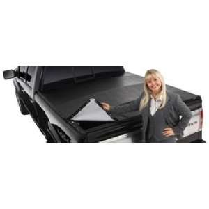  Extang 2411 BlackMax 6 1/2 Tonneau Bed Cover with Rail 