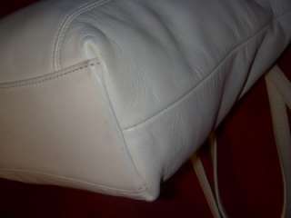 COACH 9077 WHITE LEATHER BOOK TOTE / BUCKET BAG / PURSE / SHOULDERBAG 
