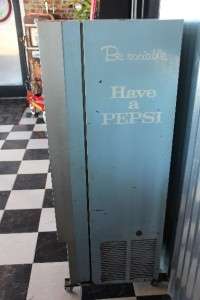 RARE Vintage 15 cent 60s Pepsi Soda Vending Machine  