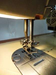   Merritt Model 2404 Sewing Machine Zig Zag Stitch Used Works Case