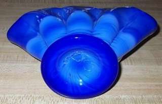 ANTIQUE FENTON PERIWINKLE BLUE FAN VASE 1933 35 COBALT BLUE SLAG GLASS 
