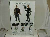 Sideshow Hot Toys Resident Evil 4 Leon S Kennedy   New Unopened MIB 