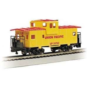   Bachmann N Scale 36 Wide Vision Caboose   Union Pacific Toys & Games