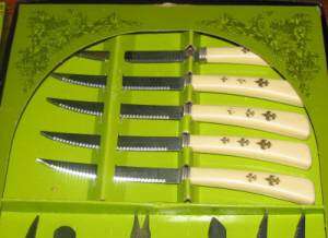 Cutlery Set Fleur de lis 19 Pc Surgical Stainless Steel VTG Knives 