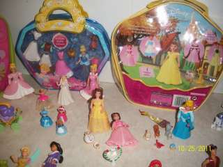    DISNEY PRINCESS BELLE PLAYSET. THIS SET INCLUDES 1 POLLY DOLL 