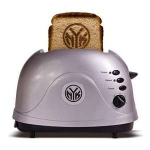  New York Knicks NBA Retro Style Toaster