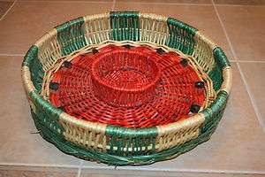 Large Wicker Chip and Dip Serving Dish ~ Red/Green  