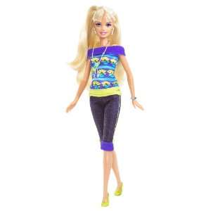    Barbie Toy Story 3 Barbie Loves The Aliens Doll: Toys & Games