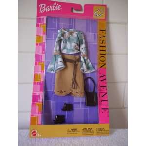 Barbie Fashion   Light Brown Suede Skirt with Cutout Design at Hem 