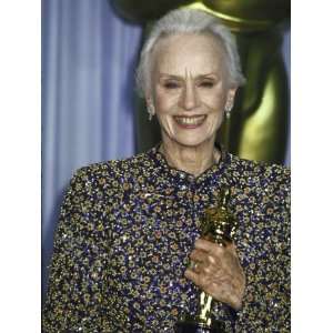  Actress Jessica Tandy Holding Her Oscar in Press Room at 