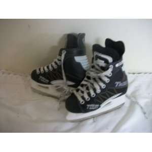  Tour 351 Ice Hockey Skates   Size 13J (youngster)   GOOD 